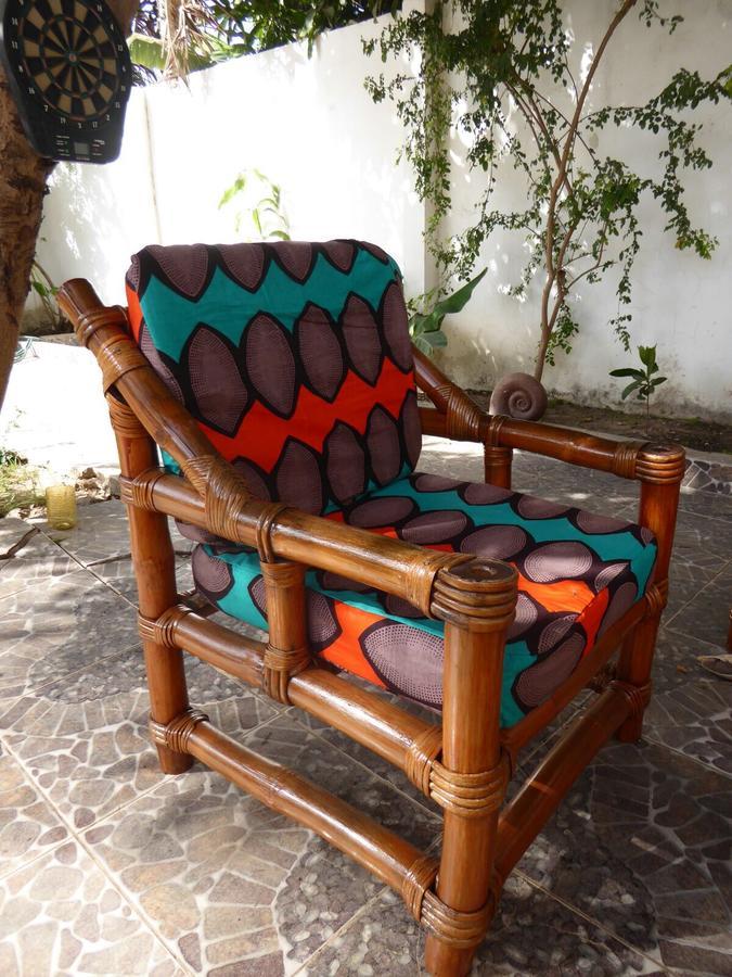 Sarawally Guesthouse Ampaya 外观 照片
