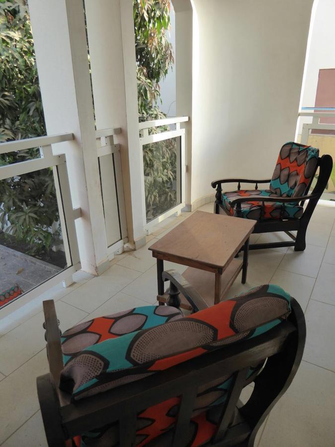Sarawally Guesthouse Ampaya 外观 照片